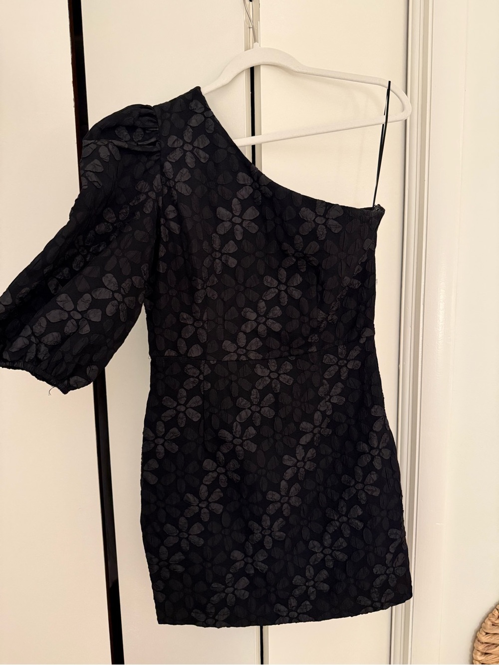TCEC Black One-Shoulder Floral Jacquard Mini Dress